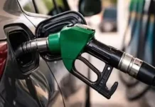 Petrol Prices: సామాన్యులకు బిగ్ షాక్.. మళ్లీ పెరిగిన పెట్రోల్, డీజిల్ ధరలు Petrol And Diesel Prices Hiked By Rs 3 Per Litre