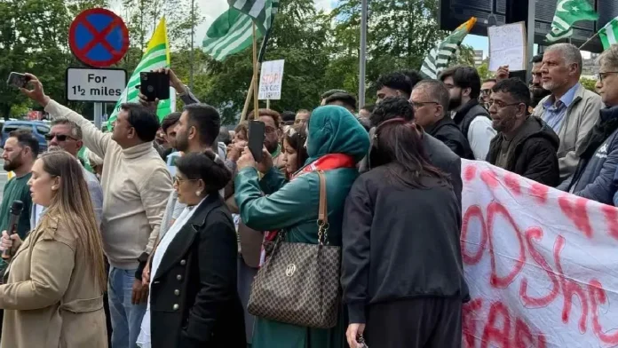 Mirpuri Muslims against Pakistan Mirpuri Muslims against Pakistan