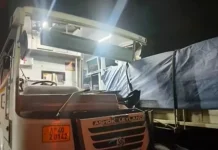 Road Accident :బెంగళూరులో ఘోర రోడ్డు ప్రమాదం.. లారీని ఢీ కొట్టిన ఎపీ బస్సు.. 20 మందికి గాయాలు Road Accident