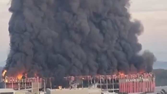 Massive Houthi attack on Saudi Arabia's largest refinery