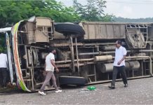 Road Accident: అనంతగిరి ఘాట్ రోడ్డులో ఘోర ప్రమాదం.. బోల్తాపడిన బస్సు.. 54 మంది స్పాట్లో?
